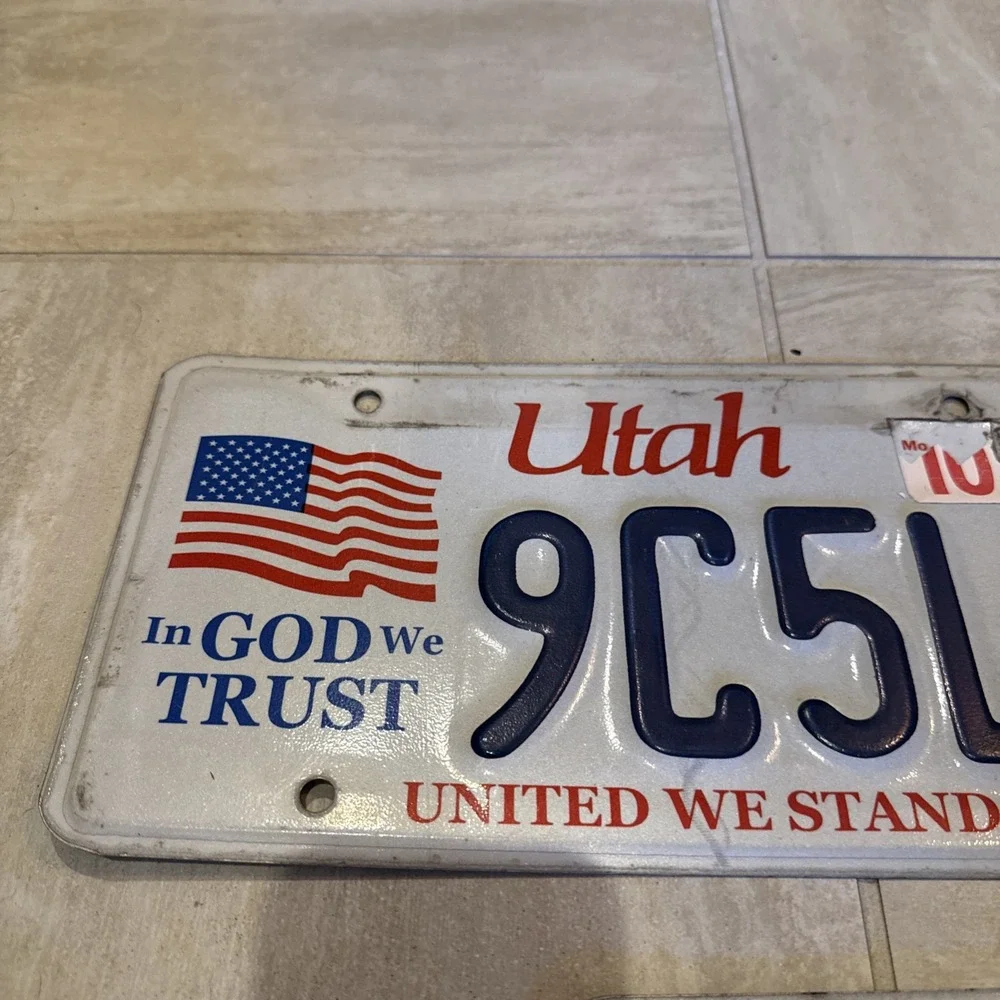 Expired Utah United We Stand‎ In God We Trust Set Pair of License Plates 9C5LC